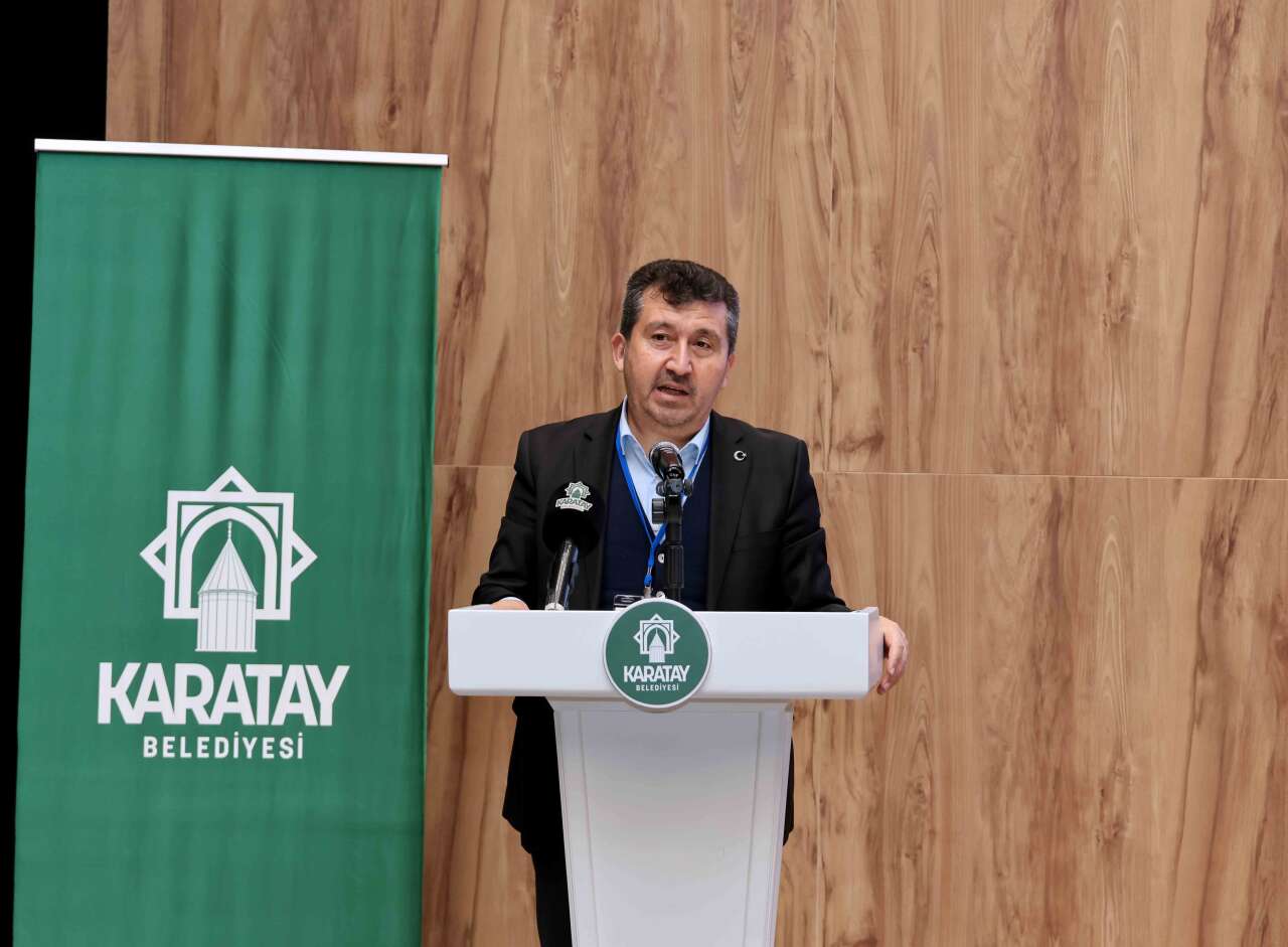 Konya şiire doydu! Farklı ülkelerden şairler Mevlana’nın şehrinde 11